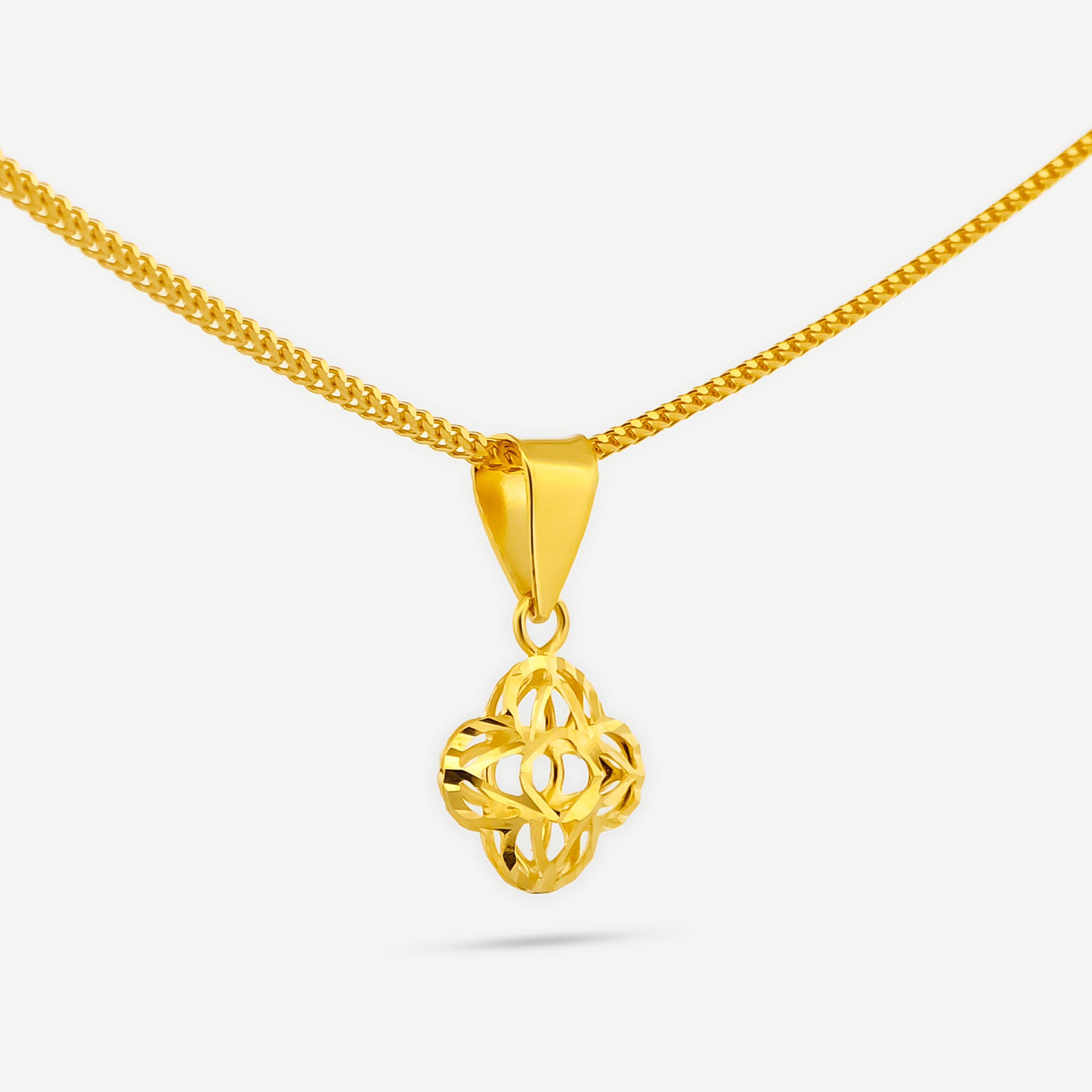 22K Gold Celtic Knot Pendant