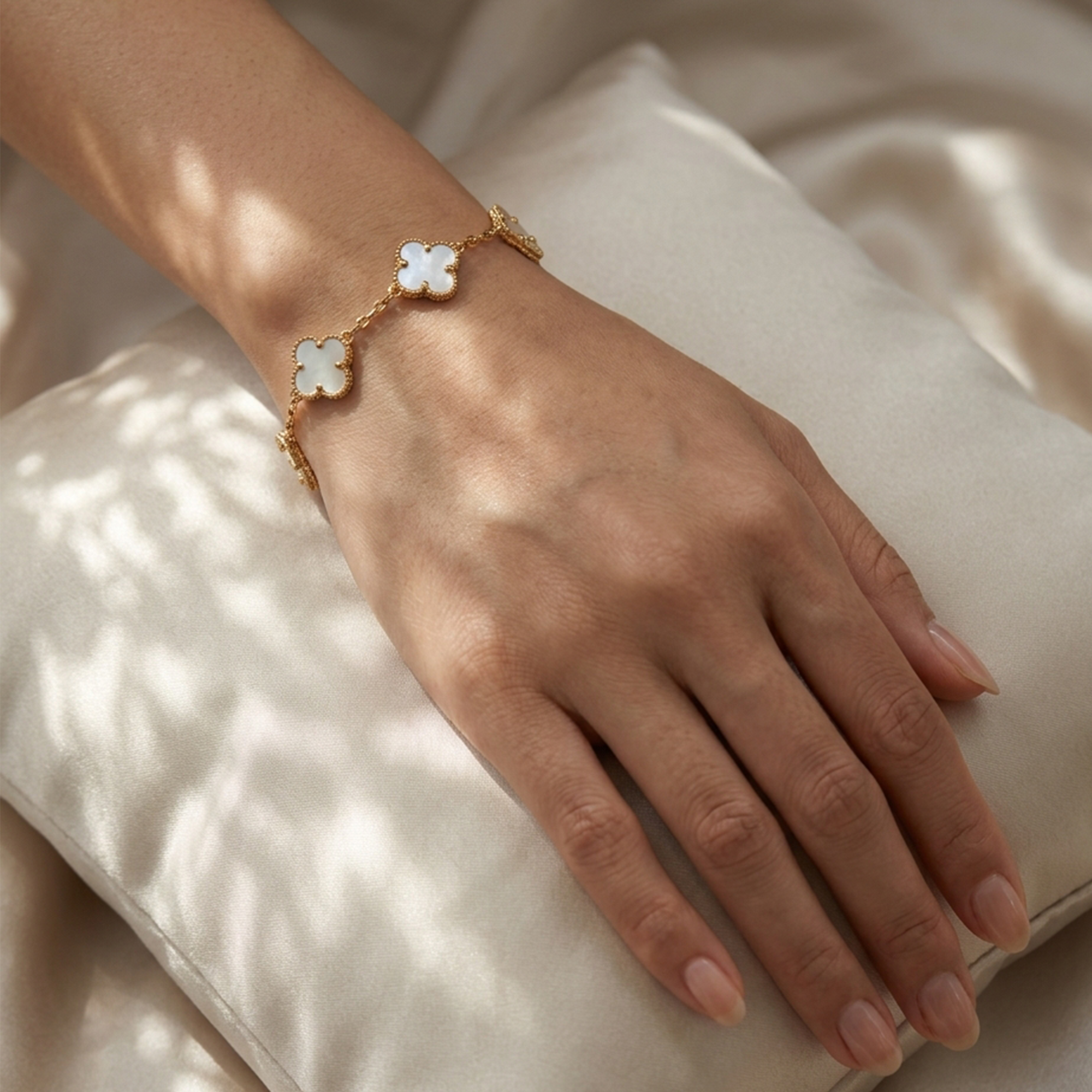 22K Gold Mother Of Pearl Five Clover Station Bracelet