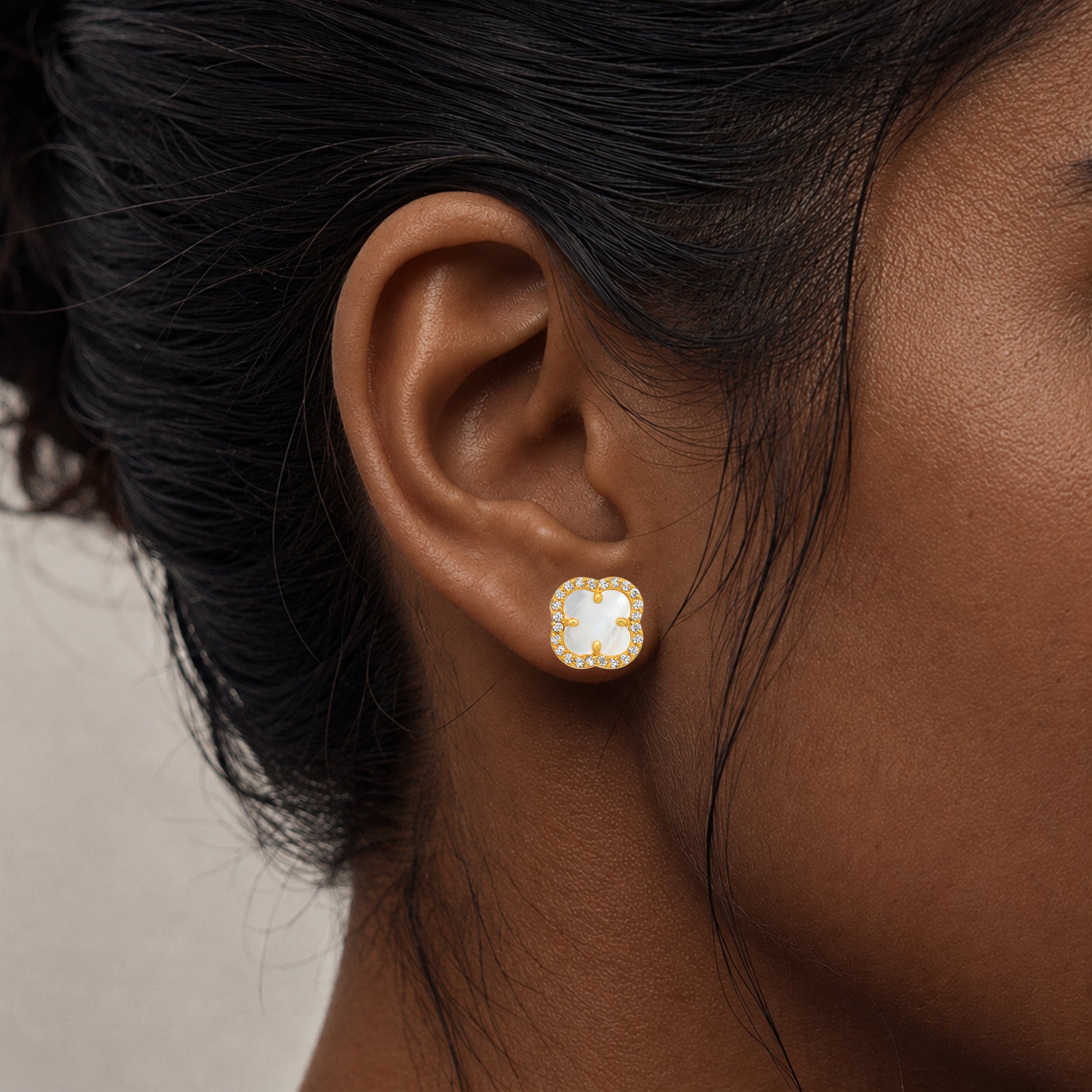 22K Gold Mother Of Pearl Clover Earrings