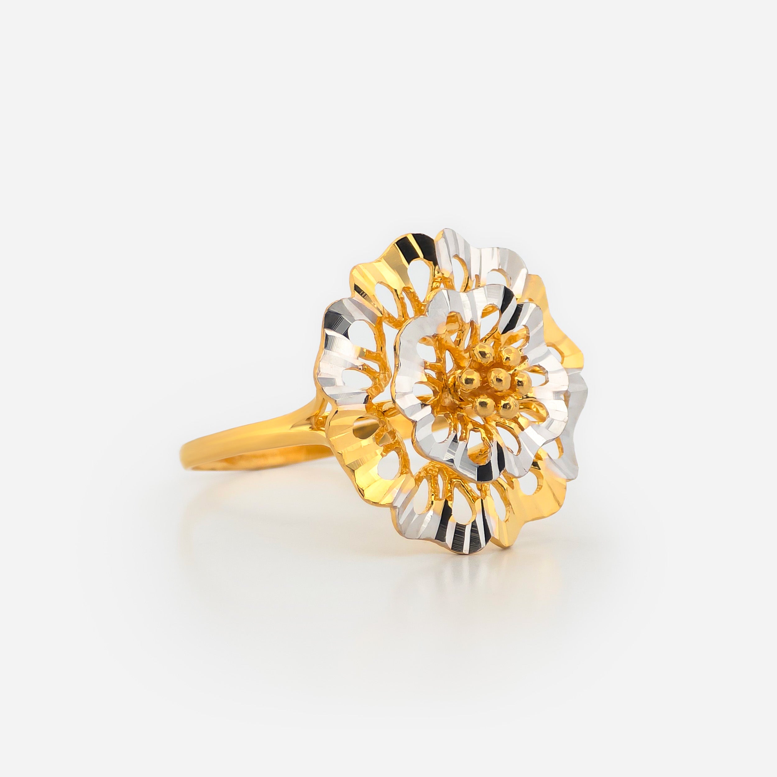 22K Gold Radaint Flower Ring